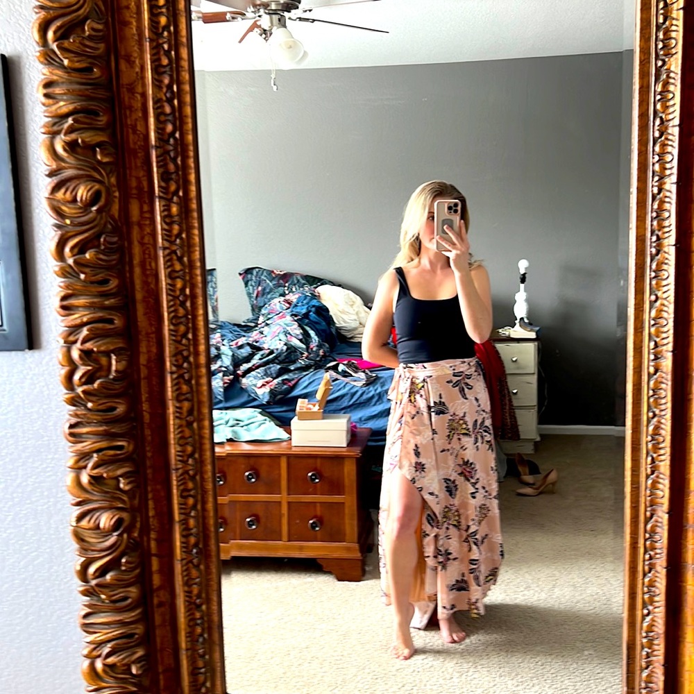 Cute maxi from Revolve sz S
